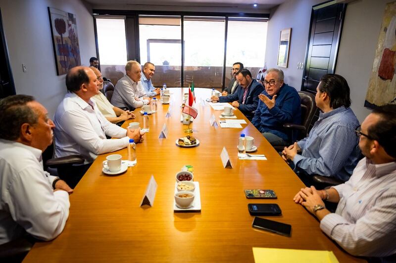 Rubén Rocha Moya se reúne con empresa minera Oroco Resources interesada en invertir más de mil 488 millones de dólares