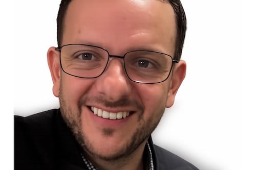 Juez federal da la razón a Carlos Torres