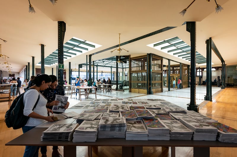 Del 26 de septiembre al 5 de octubre, el Bosque de Chapultepec se transforma en un recorrido creativo con exposiciones, talleres, cine y más de 100 diseñadores que mostrarán cómo el diseño está en todo lo que nos rodea