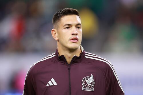 César Montes romperá concentración para cerrar su fichaje con el Lokomotiv de Moscú