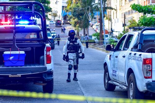 Ola de violencia amenaza Acapulco: llegan 180 militares a la costa
