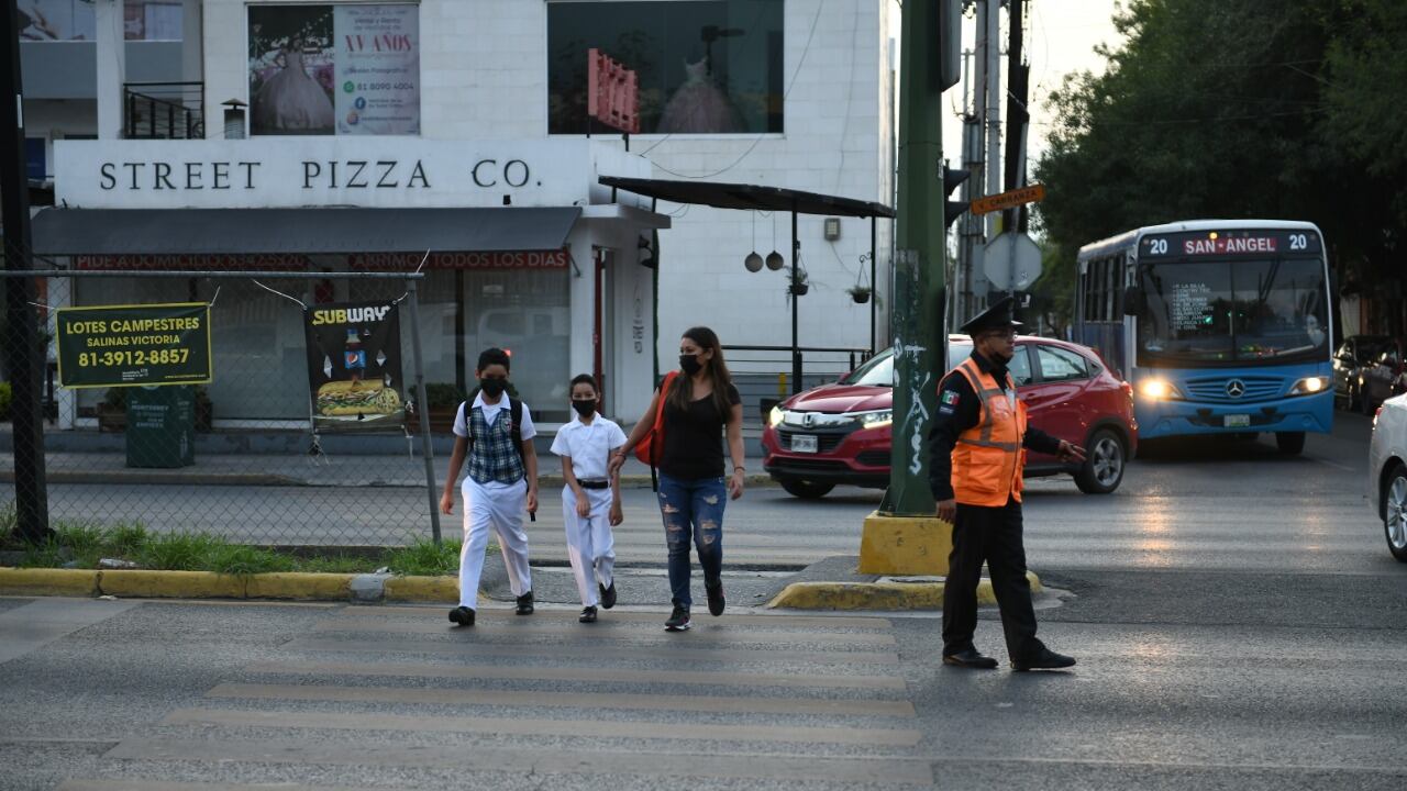 Pasaron dos años para que los alumnos volvieran a clases presenciales en la capital de NL.
