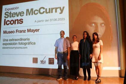 Steve McCurry llega a la CDMX para exponer sus fotografías más icónicas.