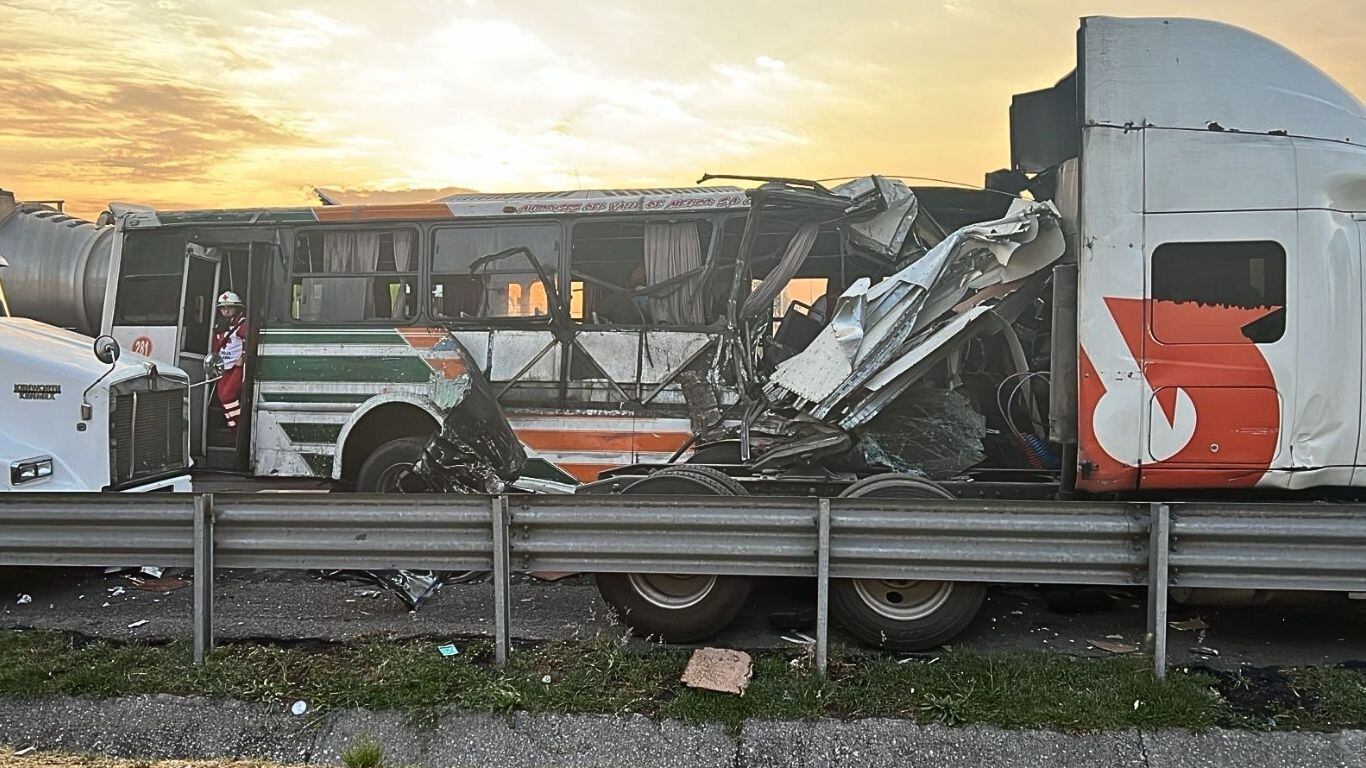 Accidente en el Circuito Exterior Mexiquense