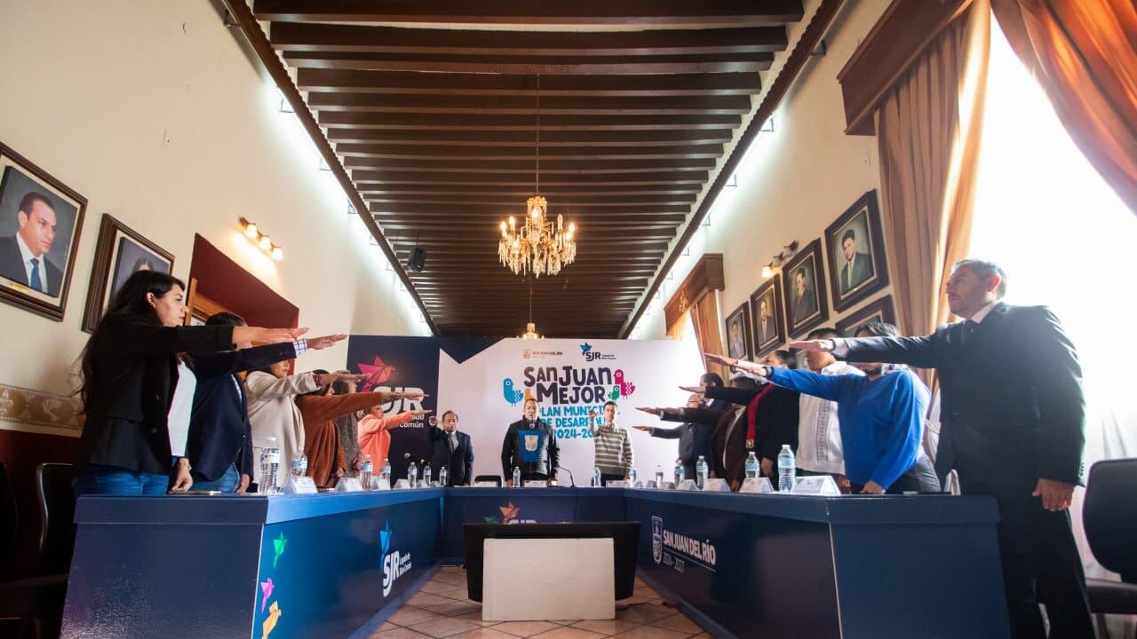 Toma de protesta de Copladem en San Juan del Río.