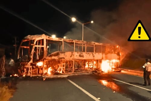 Narcobloqueos en Zacatecas: queman más de 30 vehículos en varios municipios; esto se sabe