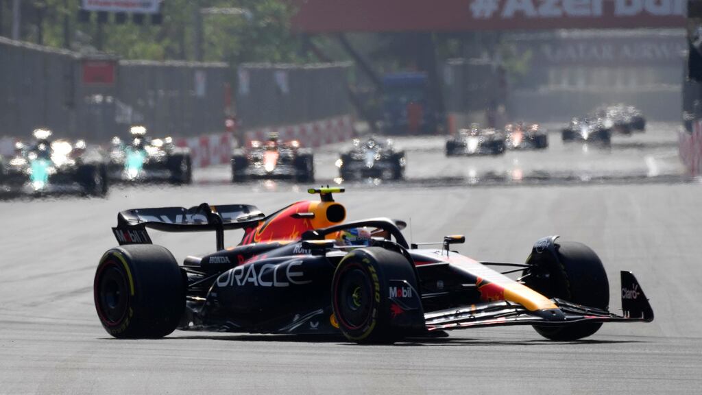 Los pilotos de Red Bull continúan siendo los rivales a vencer