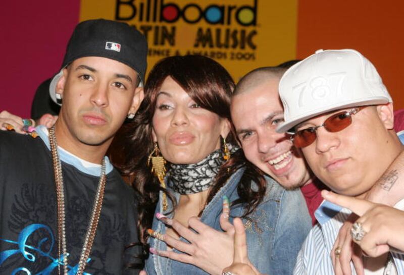MIAMI - APRIL 27:  (L-R) Daddy Yankee, Ivy Queen, Pitbull y Hector el Bambino. 2005 Latin Billboard Music Awards on 21 de abril del 2005 en Miami, Florida. (Photo by Alexander Tamargo/Getty Images)