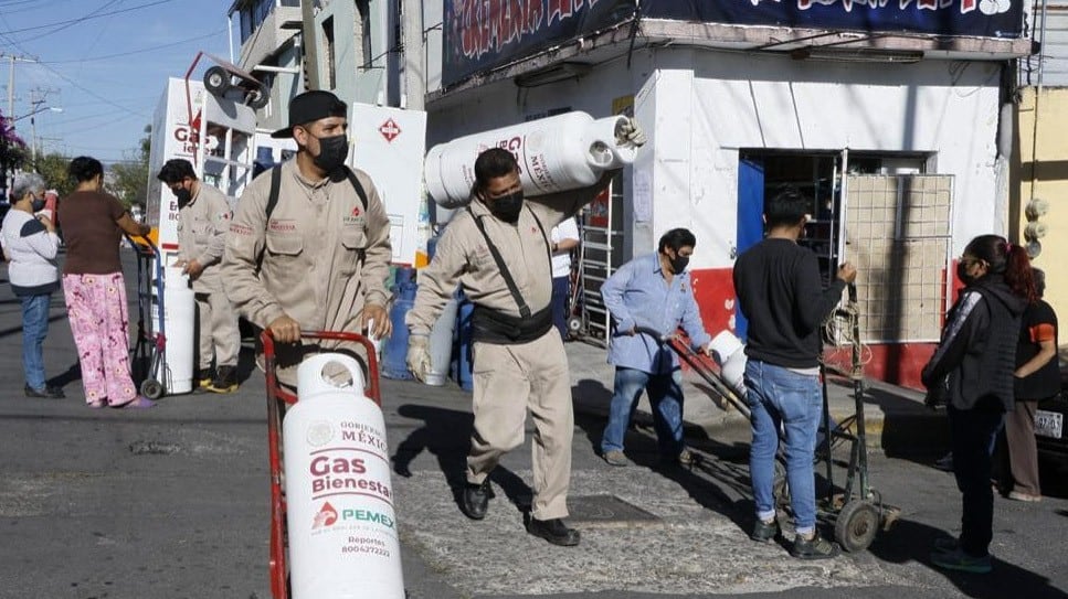 Venta del Gas Bienestar en alcaldías de la Ciudad de México. La jefa del Gobierno de la Ciudad, Claudia Sheinbaum Pardo; durante su conferencia en el Palacio del Ayuntamiento, hablo sobre la venta del Gas LP Bienestar, en alcaldías de la Ciudad.