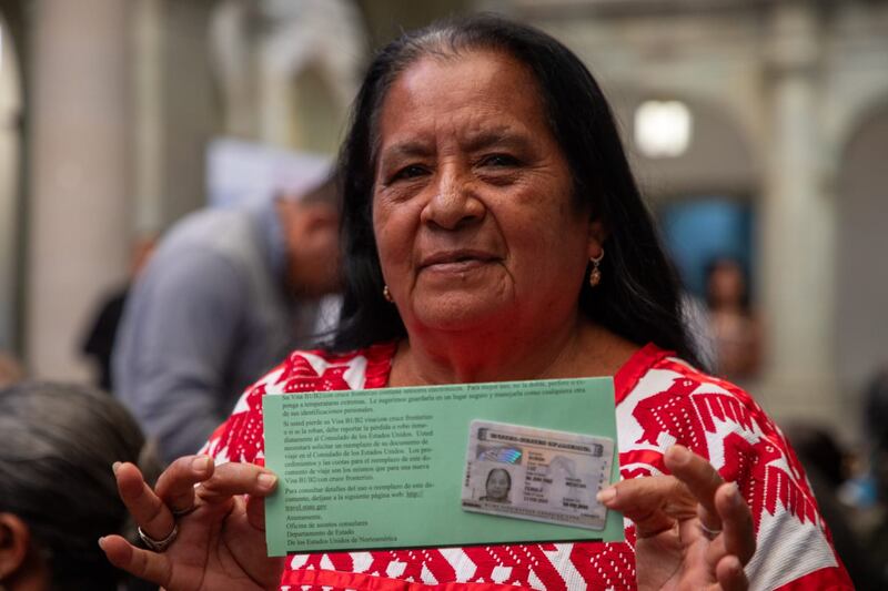 Este programa impulsado por el Gobernador Salomón Jara gestionó 259 visas y pasaportes .