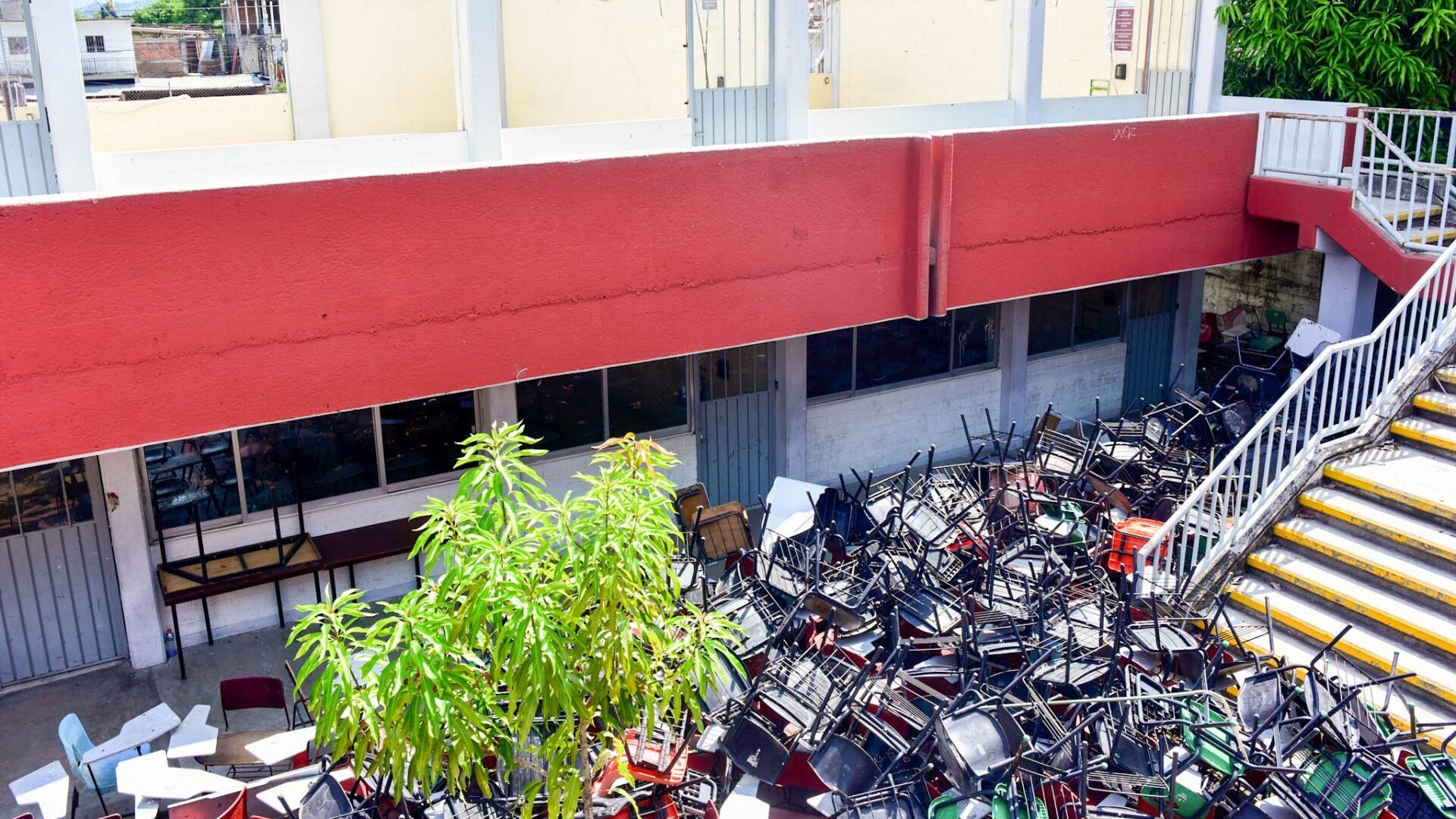 Escuelas de Acapulco regresan a clases el lunes 14 de octubre tras paso de John