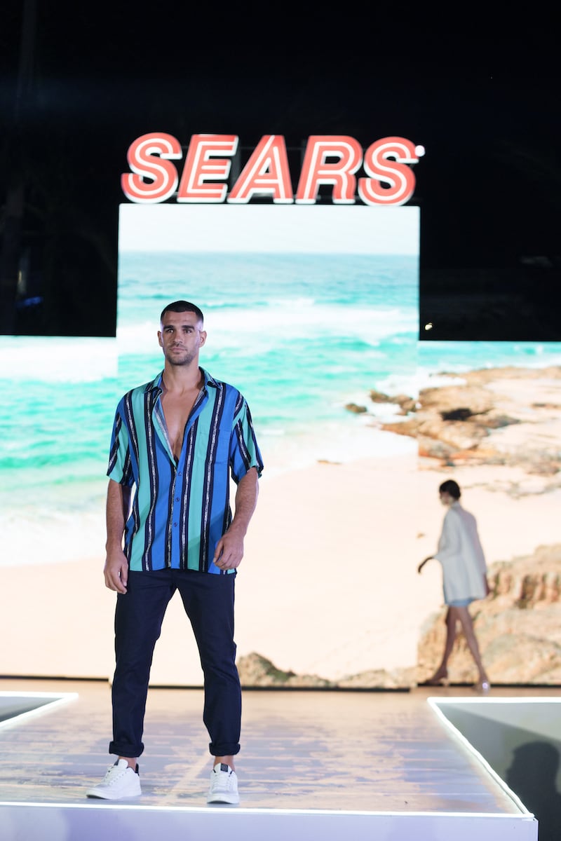 Sears lanza su nueva colección en la fiesta del Abierto Mexicano de Tenis presentando las últimas tendencias para esta temporada en el cual veremos el minimalismo en looks blancos y neutros, transparencias y diversos estampados.