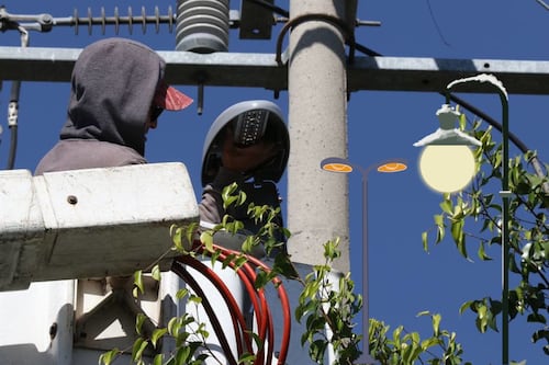 El programa “Iluminemos Tlajo” registra 80% de avance con más de 40 mil luminarias