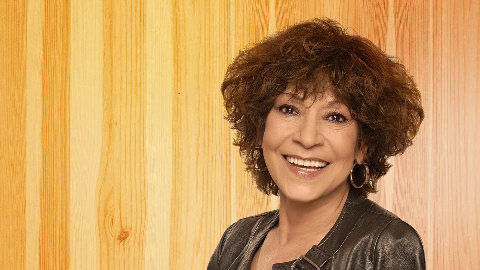 La periodista y conductora compartió historias de los personajes de la cultura popular mexicana.