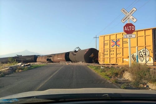 Se descarrila tren con material inflamable en Tlaxcala: ¿Qué provocó el incidente?