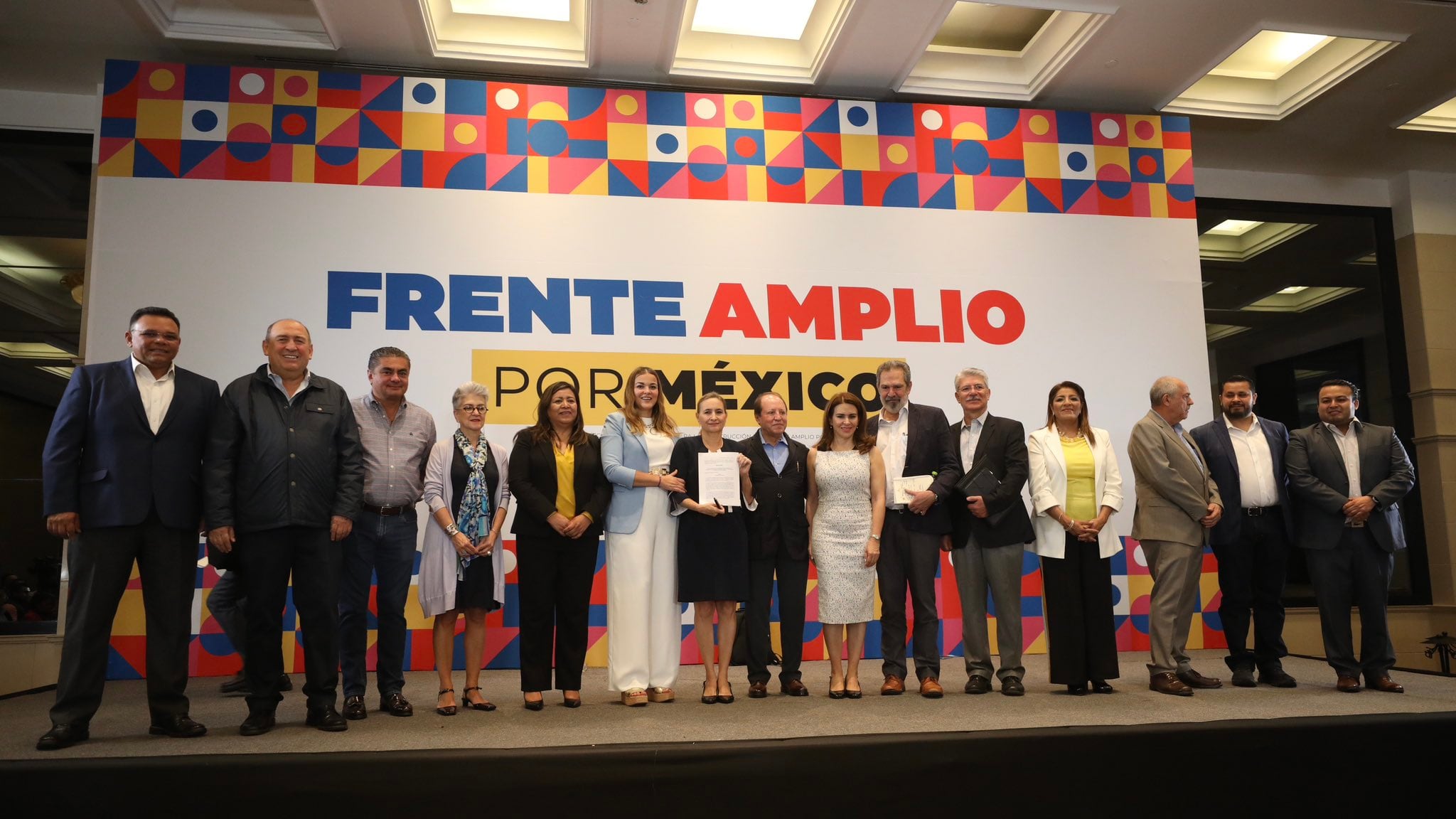 PRI, PAN y PRD presentan proyecto del Frente Amplio por México (Twitter / @AccionNacional)