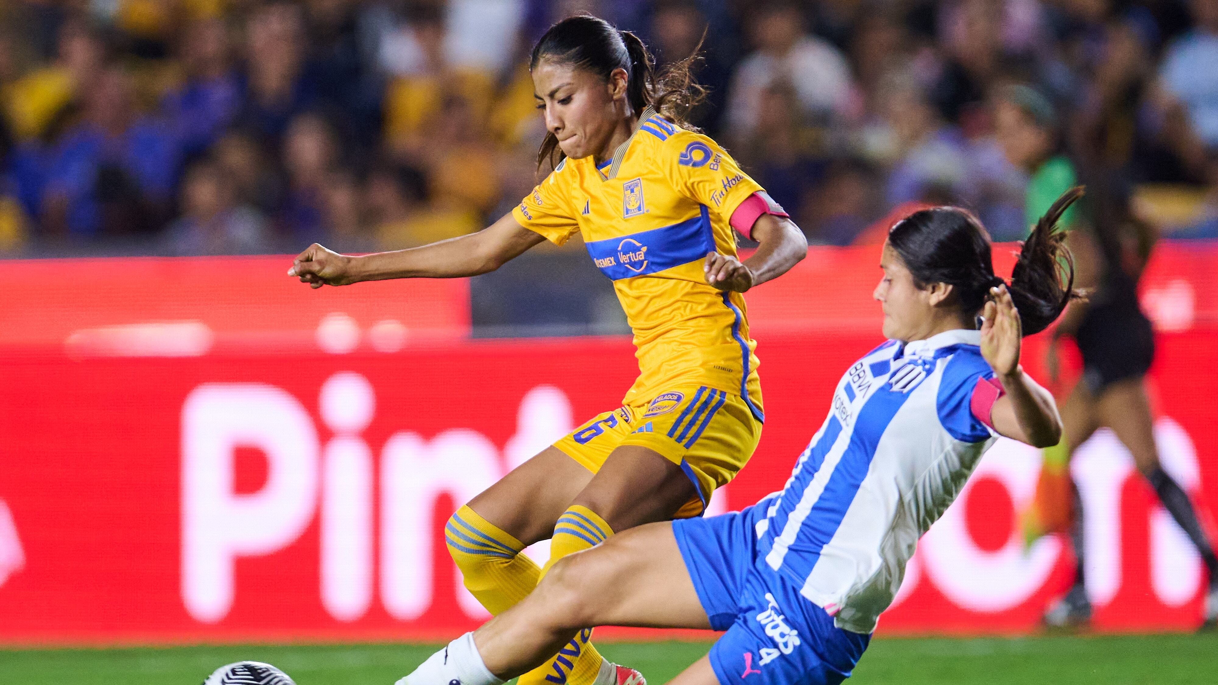 Tigres Femenil vs Rayadas