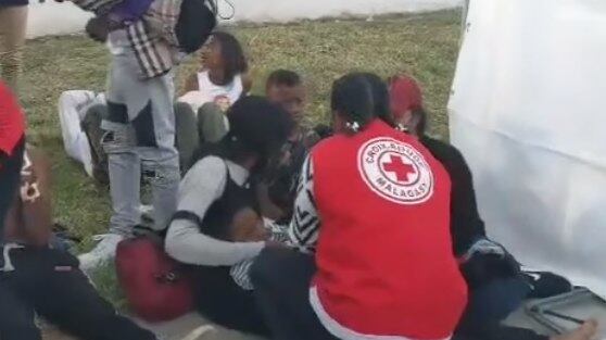 Al menos 80 personas resultaron heridas por una estampida en el Estadio Barea de Madagascar.