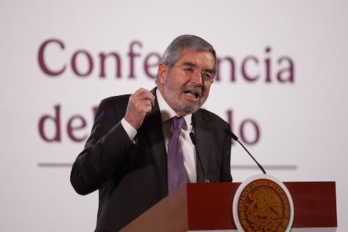 Cambio inesperado: Juan Ramón de la Fuente deja la SRE y perfilan relevo clave