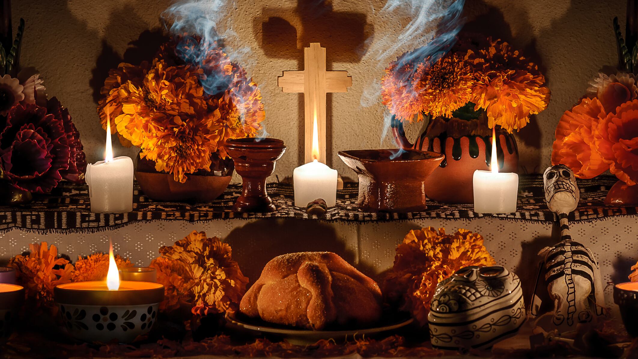 En el marco de esta fiesta, los visitantes podrán disfrutar de diversas actividades además de ser testigo de la certificación del altar de Muertos más grande del mundo.