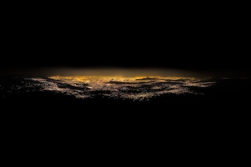 Expo de Santiago Arau en el MUCA muestra la CDMX y su conexión con Tenochtitlan