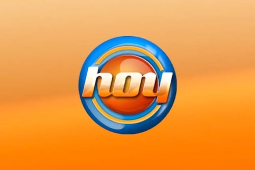 Presentadora de Hoy sufre bochornoso accidente tras romperse su vestido en plena transmisión