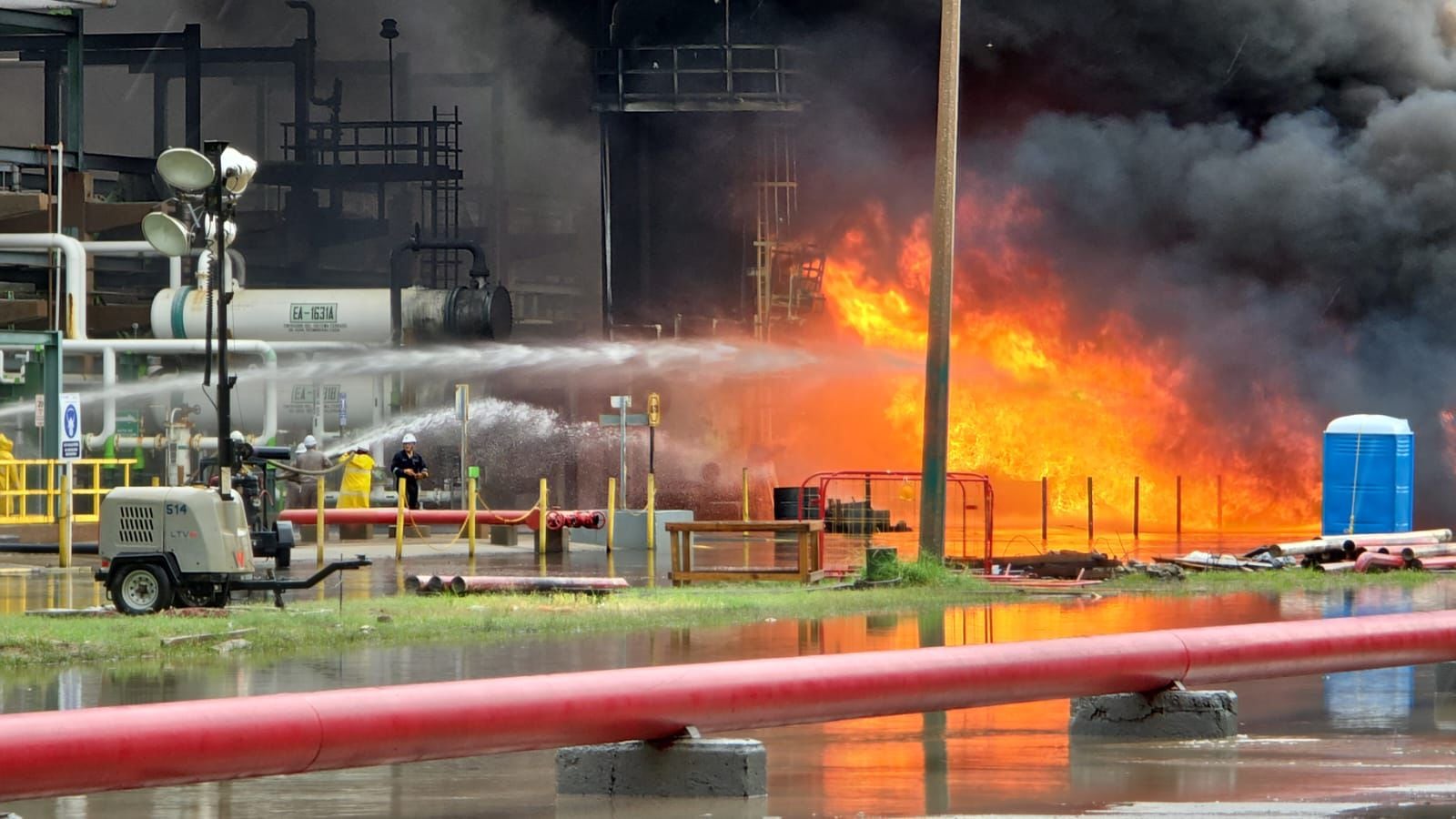 Incendio en refinería de Salina Cruz dejó dos trabajadores muertos