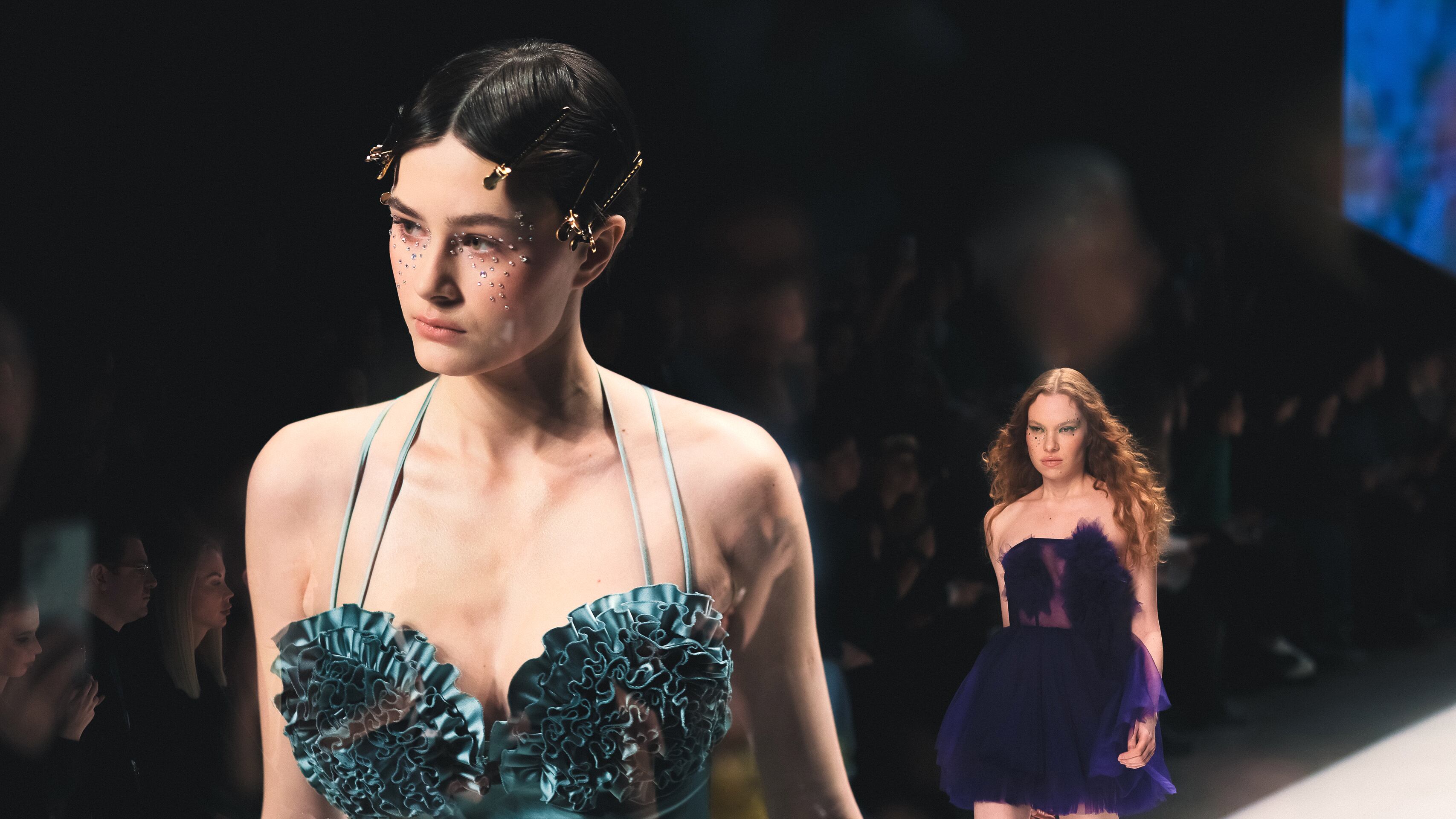 La Semana de la Moda de Moscú concluyó habiendo presentado una selección global de más de 200 diseñadores, desde la nación anfitriona, Rusia, hasta participantes provenientes de Asia, África y América Latin