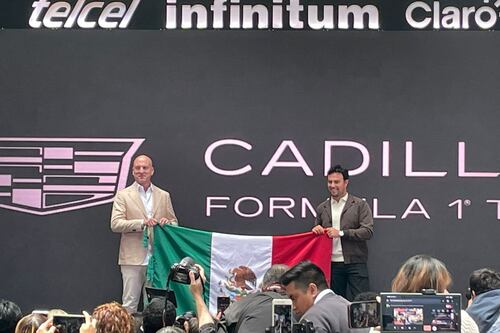 Checo Pérez regresa a casa, la CDMX le da la bienvenida como piloto de Cadillac