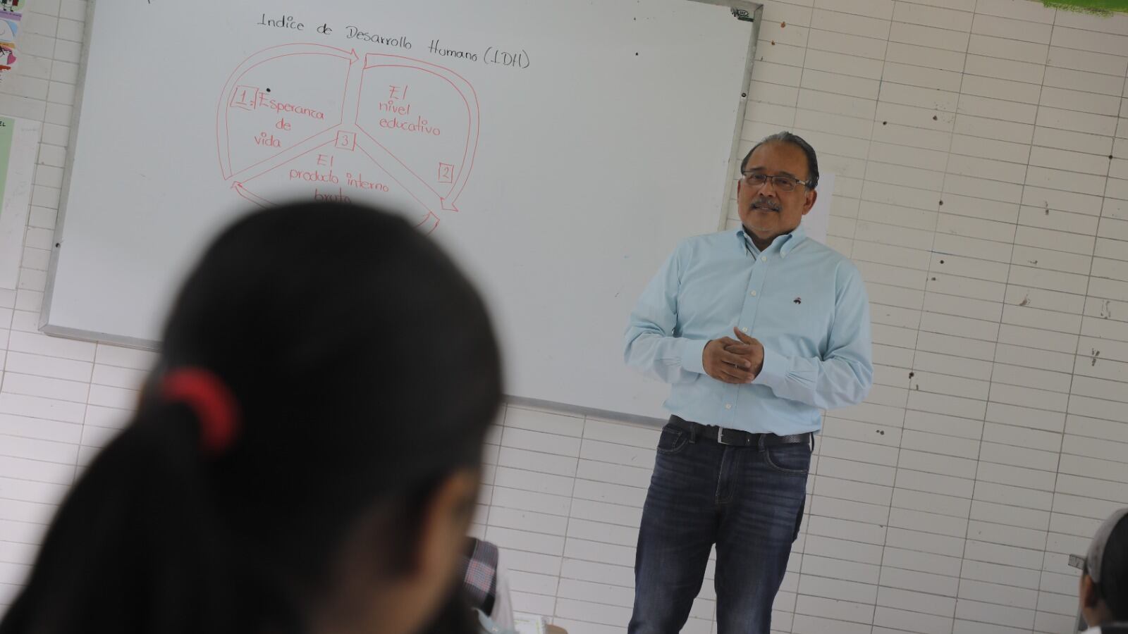 Mijes destacó que el trabajo de los maestros es esencial para construir una sociedad con los valores.