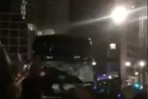 Berlín: video muestra a policías acordonando a camión que atacó mercado navideño