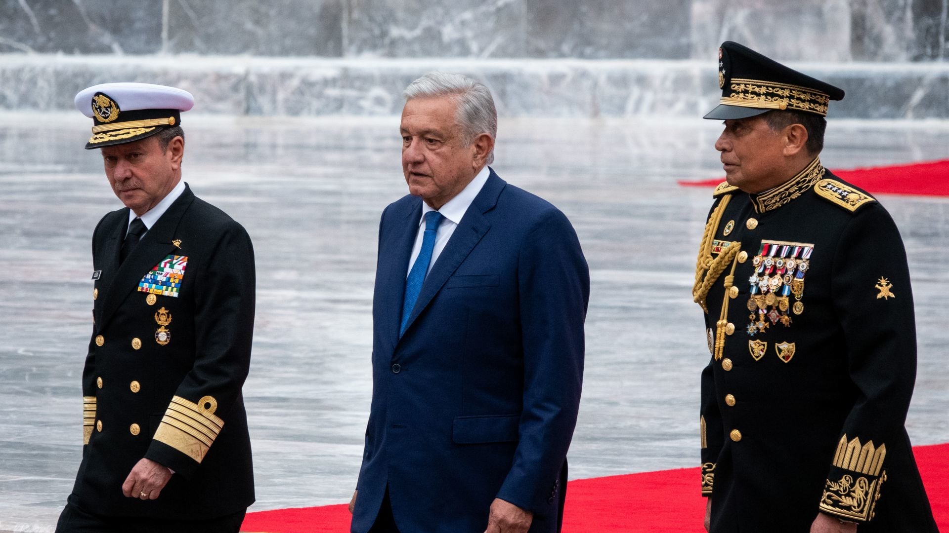 Sedena: Carlos Loret revela mega hackeo a servidores de la Sedena