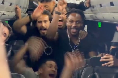 ¡Unión total! Así celebró Pumas el liderato general del Clausura 2026