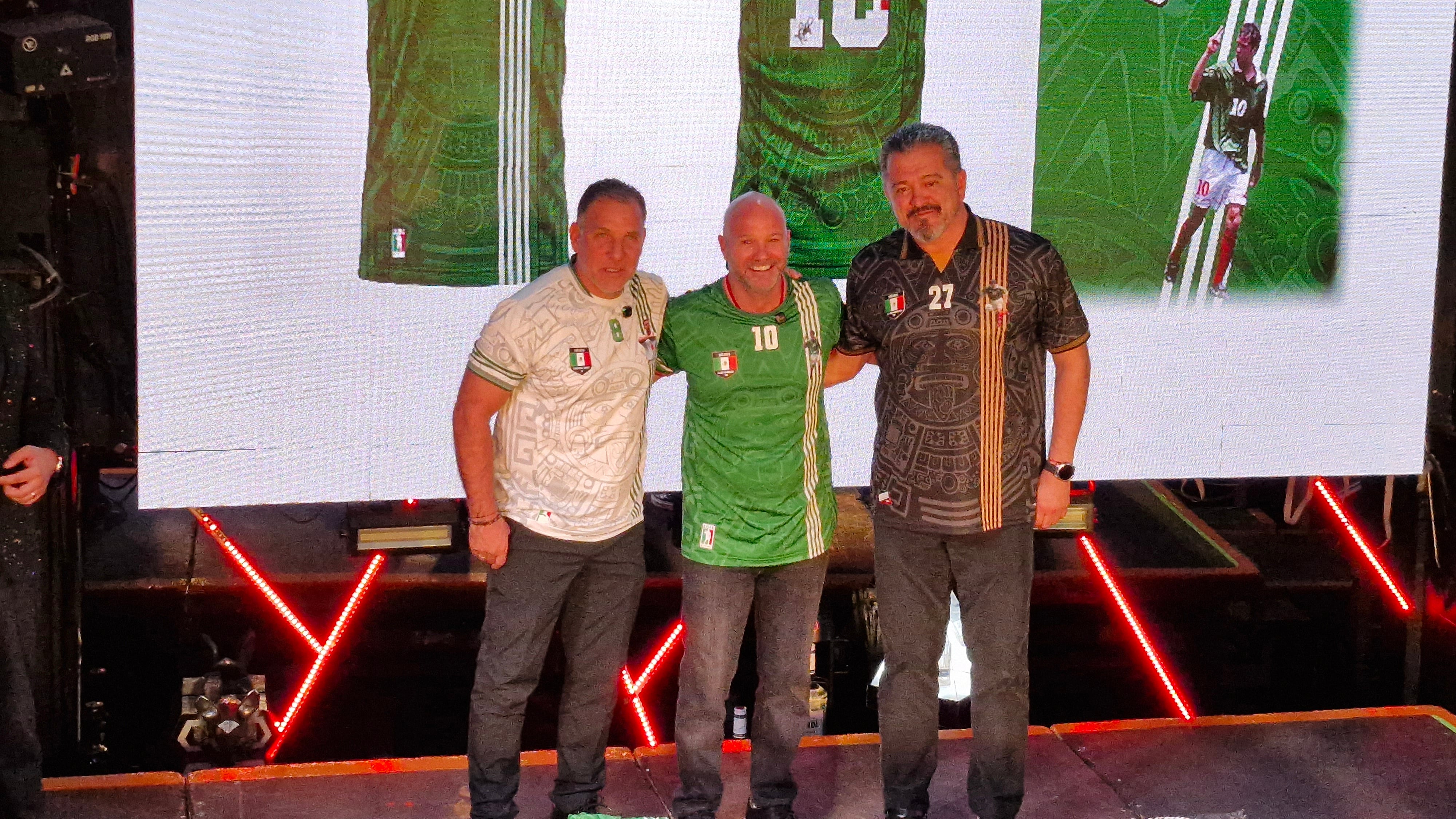 Los históricos del Tri no ven con buenos ojos a los naturalizados.