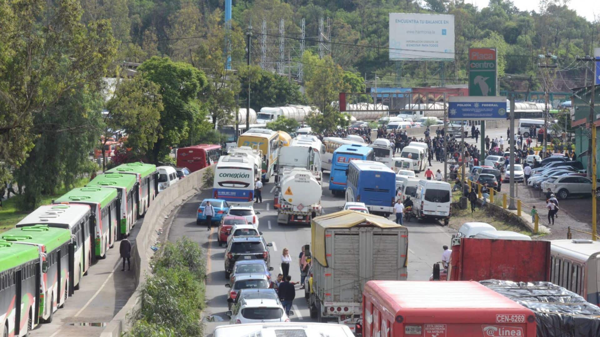 Hoy no Circula del jueves 1 de mayo 2025 en CDMX y Edomex
