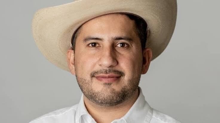 El Ayuntamiento de Uruapan busca mantener la gobernabilidad tras el crimen, que ha causado consternación entre autoridades y ciudadanos.