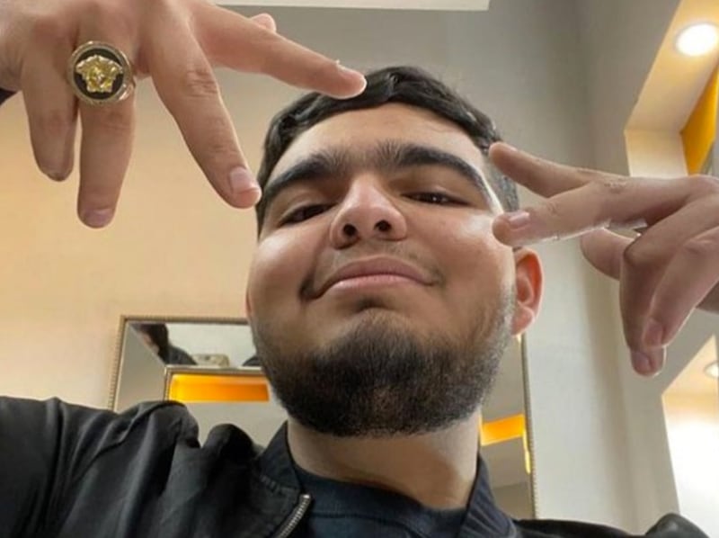 El cantante de corridos tumbados apenas iniciaba su carrera musical. (Especial)