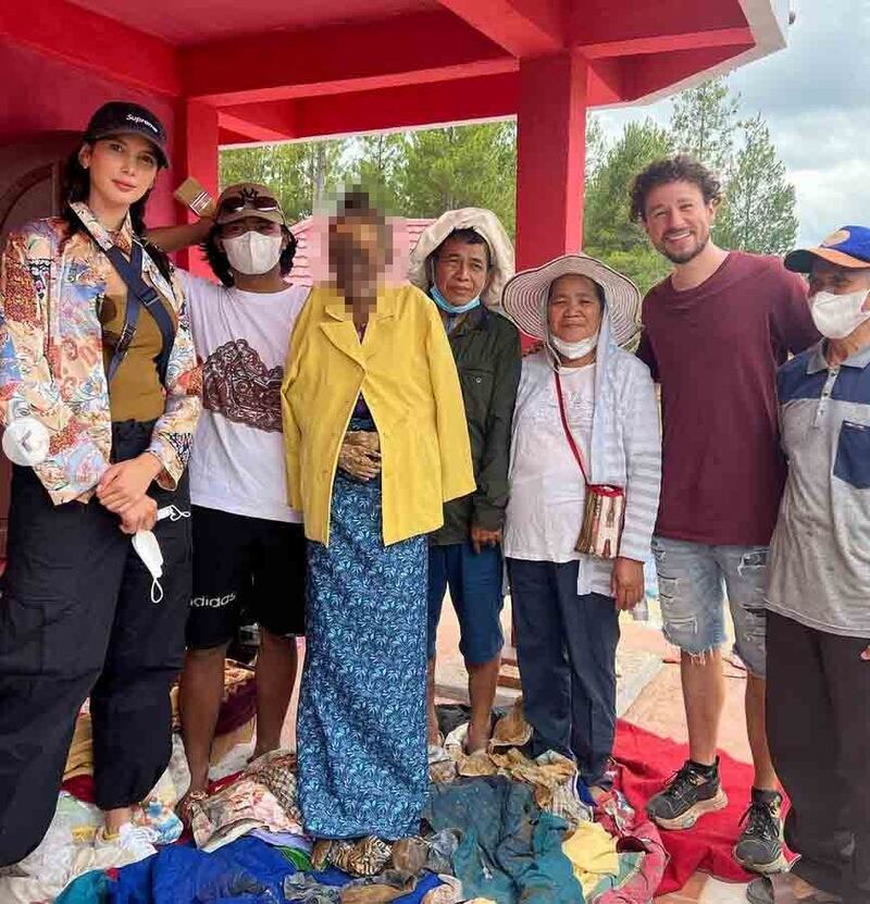 Luisito Comunica graba ritual donde desentierran a los muertos