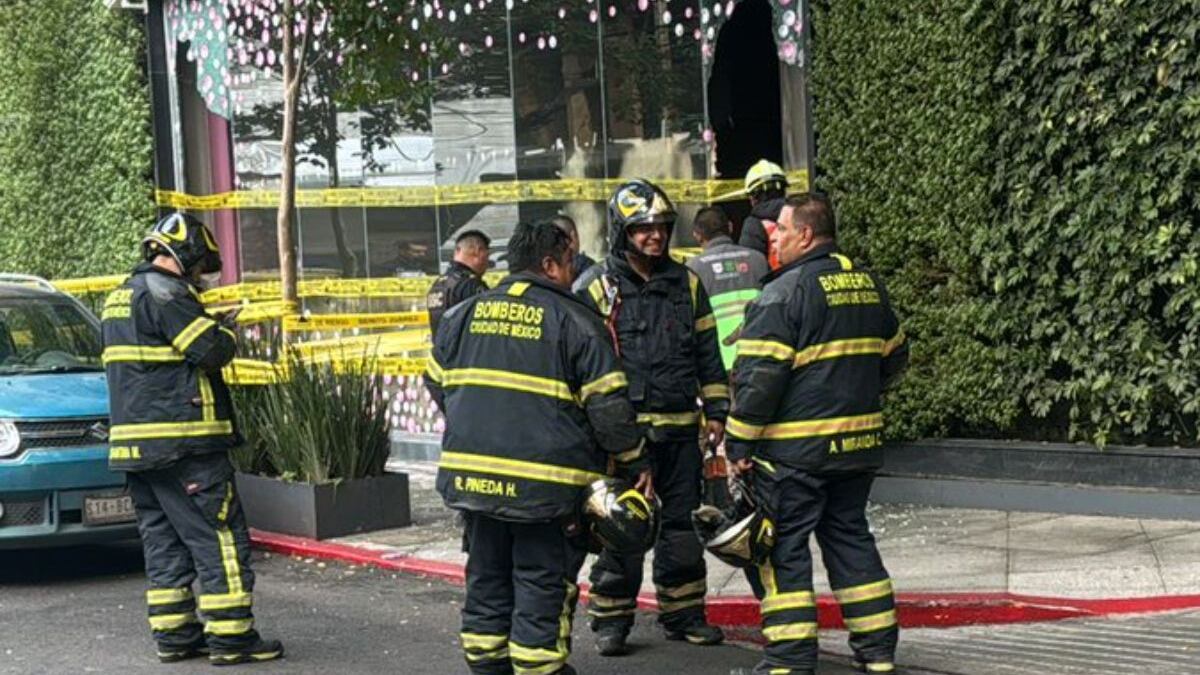 Galerías Insurgentes: Explosión el plaza comercial deja un muerto y varios heridos