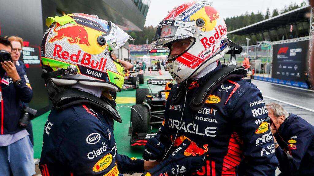 Checo Pérez y Max Verstappen vivieron tenso momento en el GP de Austria.