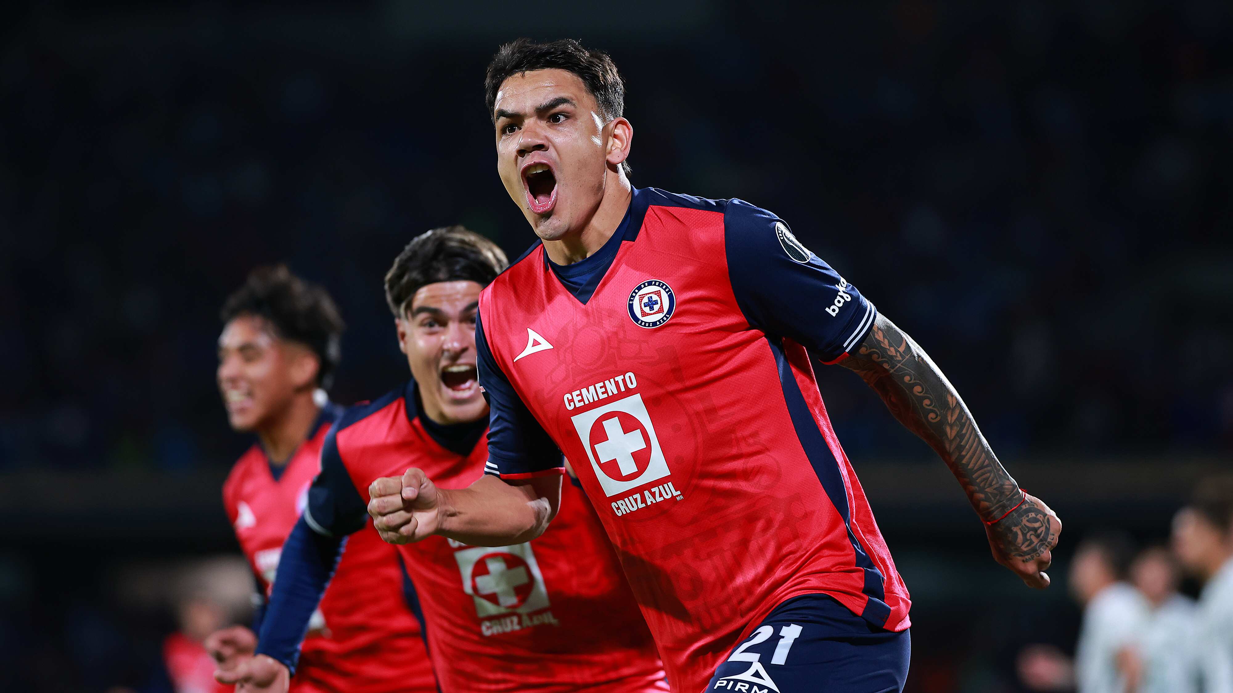 Toro Fernández responde a los detractores de Cruz Azul