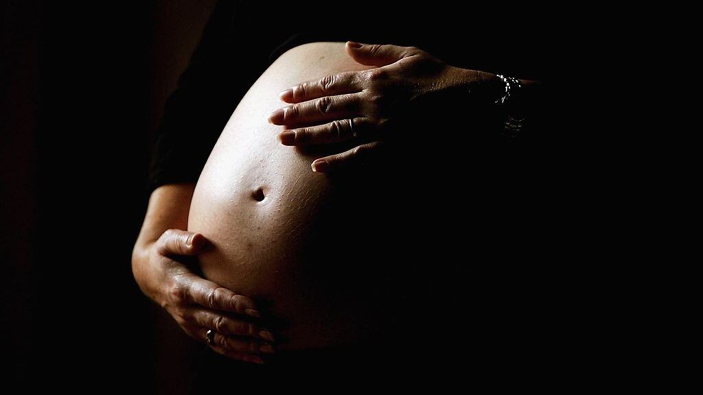 Ley Federal prohíbe el aborto y lo califica como delito de tercer grado