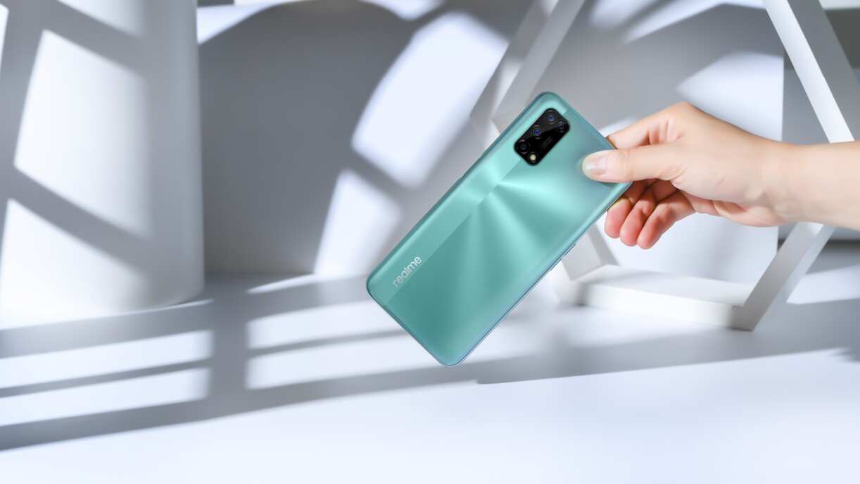 Realme presenta dos nuevos smartphones de carga rápida