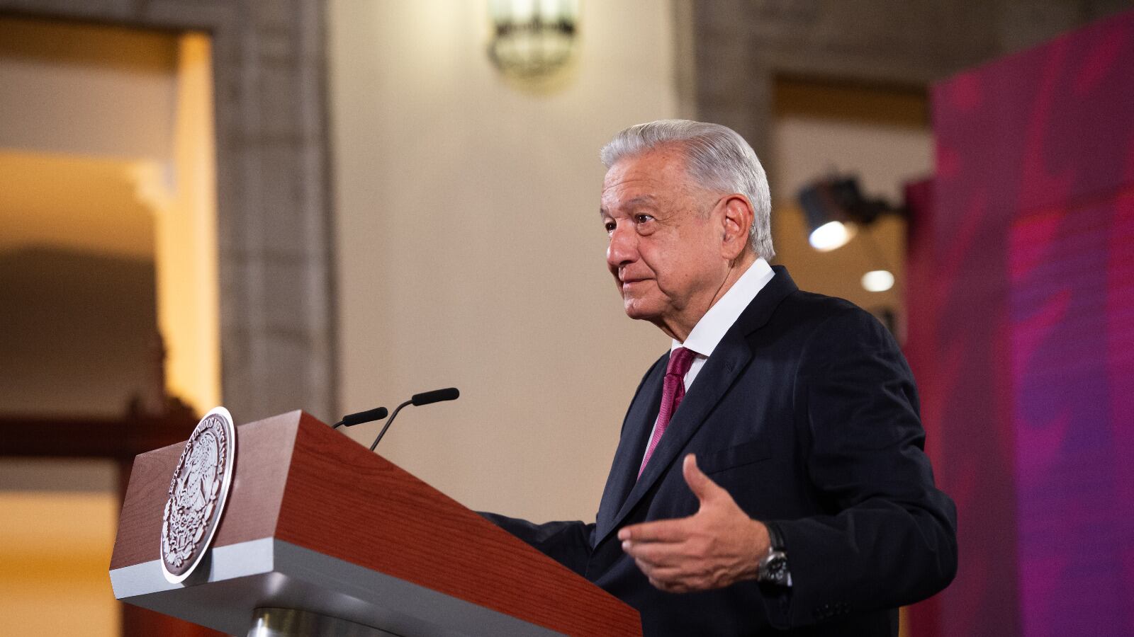 Este jueves, el presidente declaró que se reunirá con Sheinbaum, sin ofrecer más detalles de su encuentro.