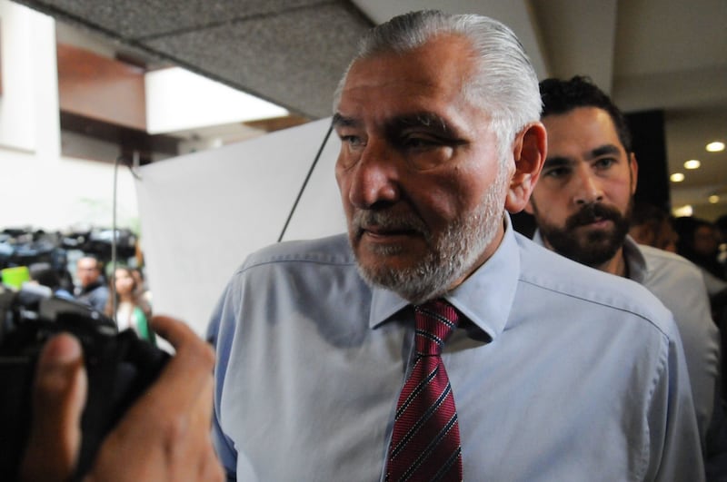 Adán Augusto López comienza a desdibujarse