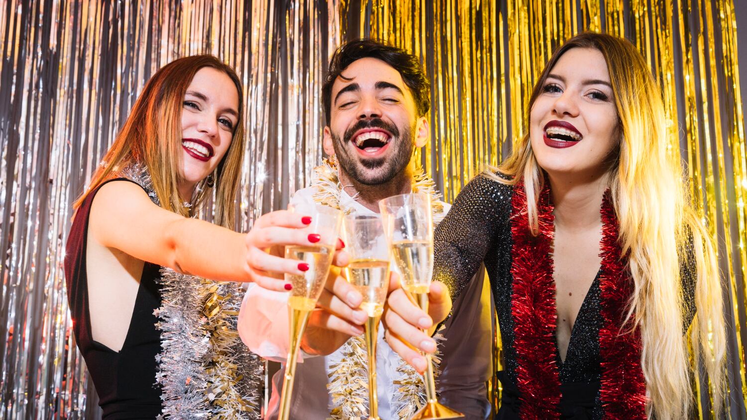 Diez horas de música en cinco escenarios simultáneos se alistan para despedir 2025 bailando