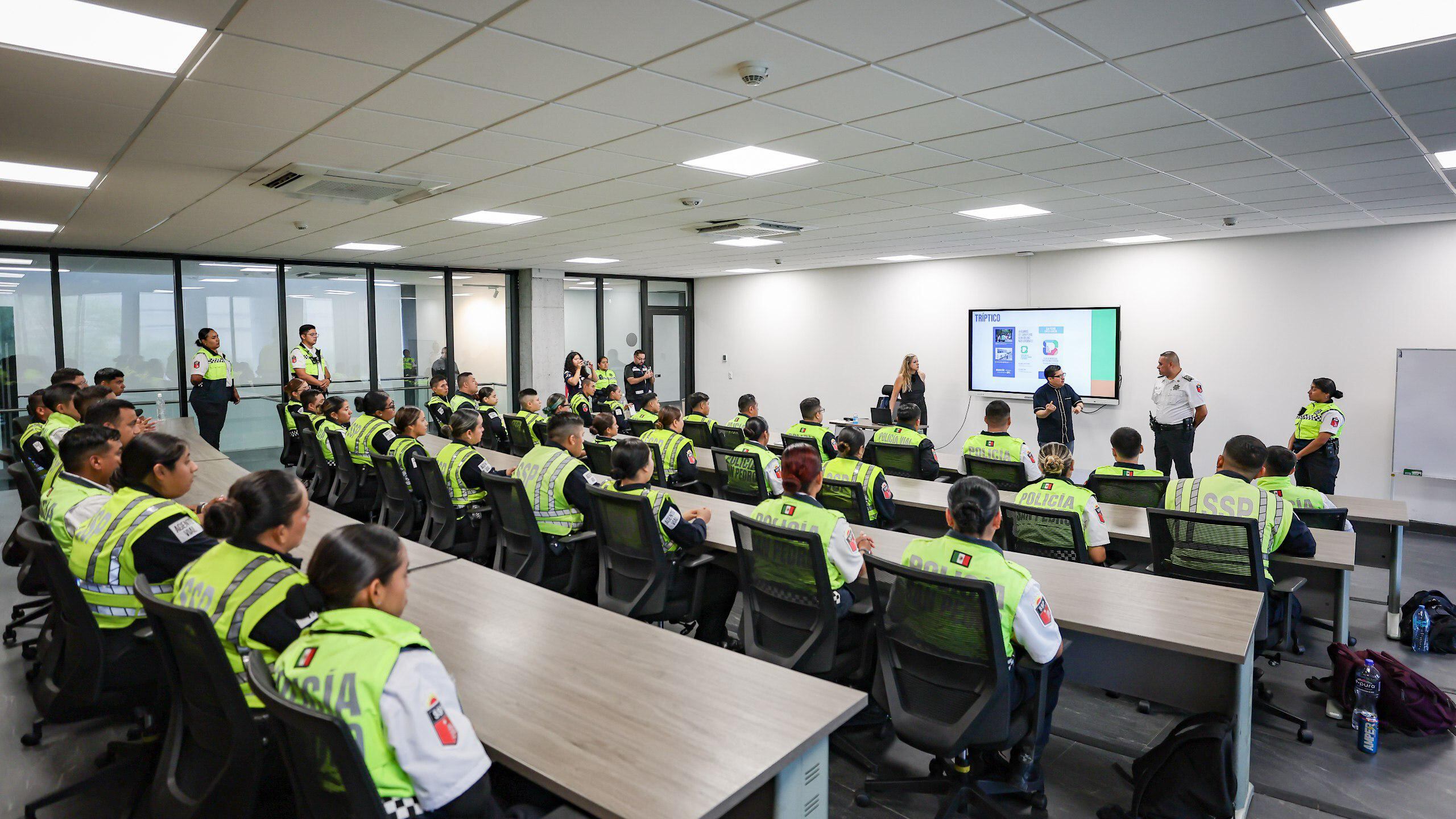 A partir a partir del 1 de septiembre, los carriles exclusivos para carpool deberán ser utilizados por vehículos con al menos cuatro personas.