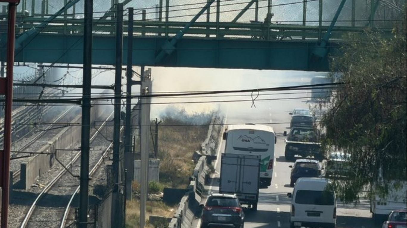 Incendio en la Calzada Ignacio Zaragoza