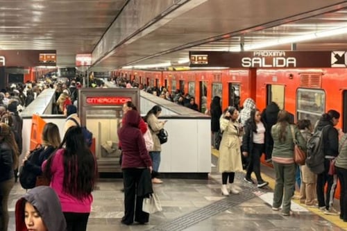 Caos en esta línea del Metro CDMX hoy: retrasos, trenes detenidos y alta afluencia