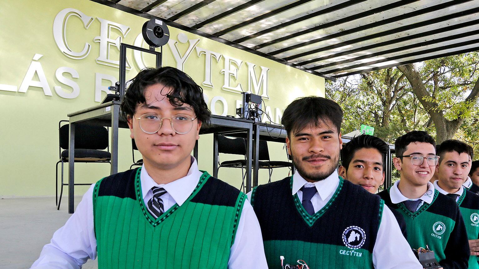 Estudiantes del Cecytem Nicolás Romero II ganaron en la categoría “Inteligencia Artificial e Internet de las cosas”.